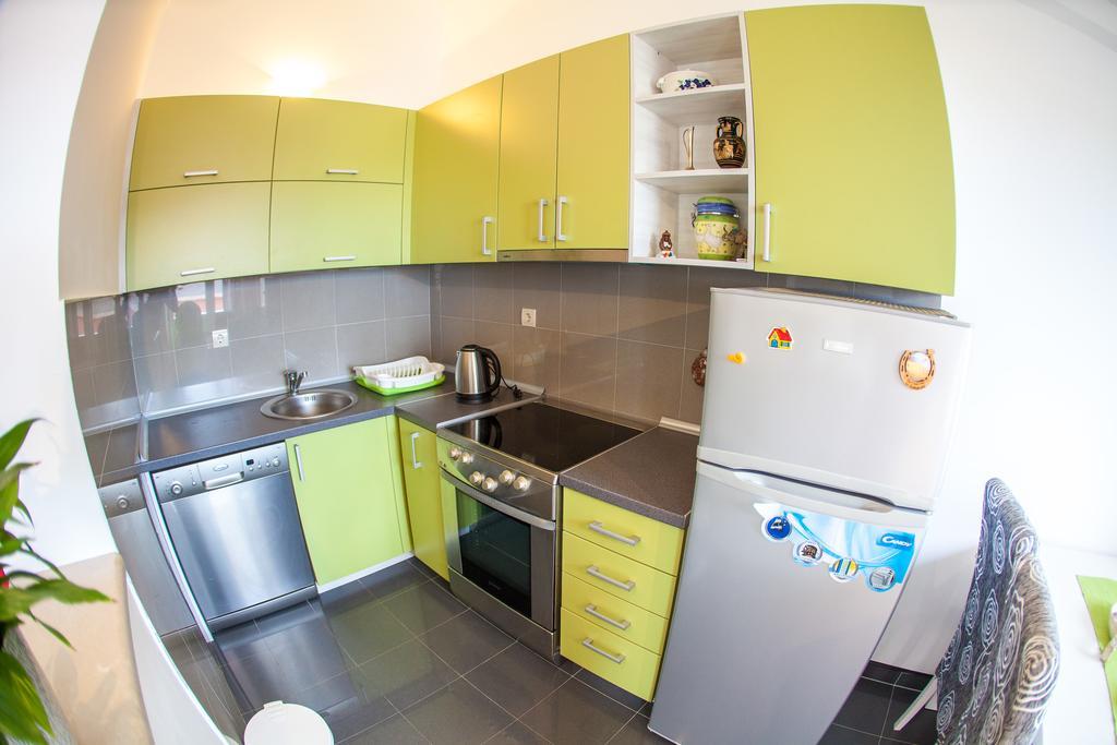 Apartments Vila Masha Petrovac Exteriör bild