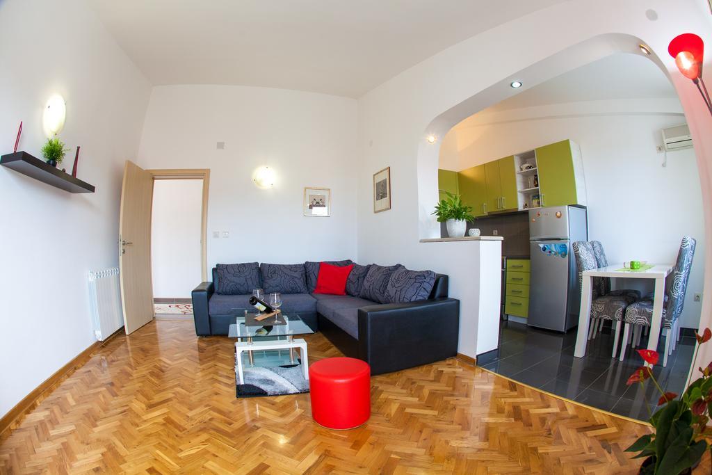 Apartments Vila Masha Petrovac Exteriör bild