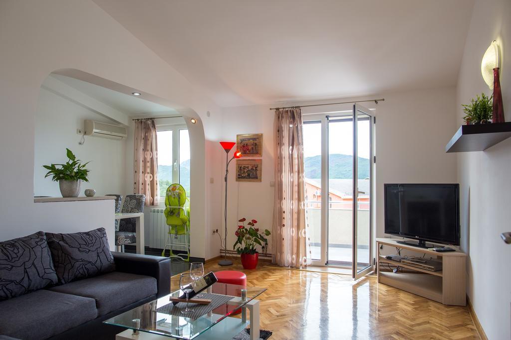Apartments Vila Masha Petrovac Exteriör bild