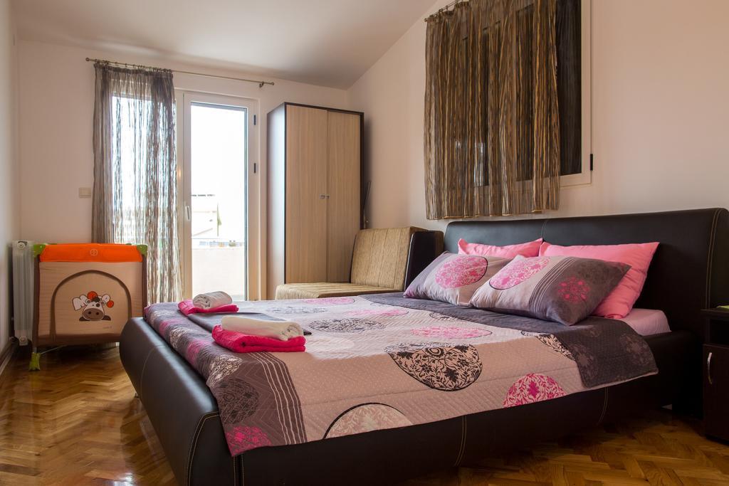 Apartments Vila Masha Petrovac Exteriör bild