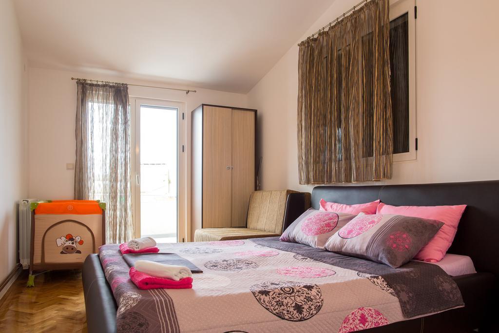 Apartments Vila Masha Petrovac Exteriör bild