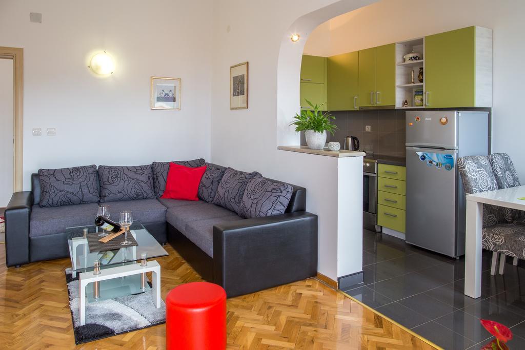 Apartments Vila Masha Petrovac Exteriör bild