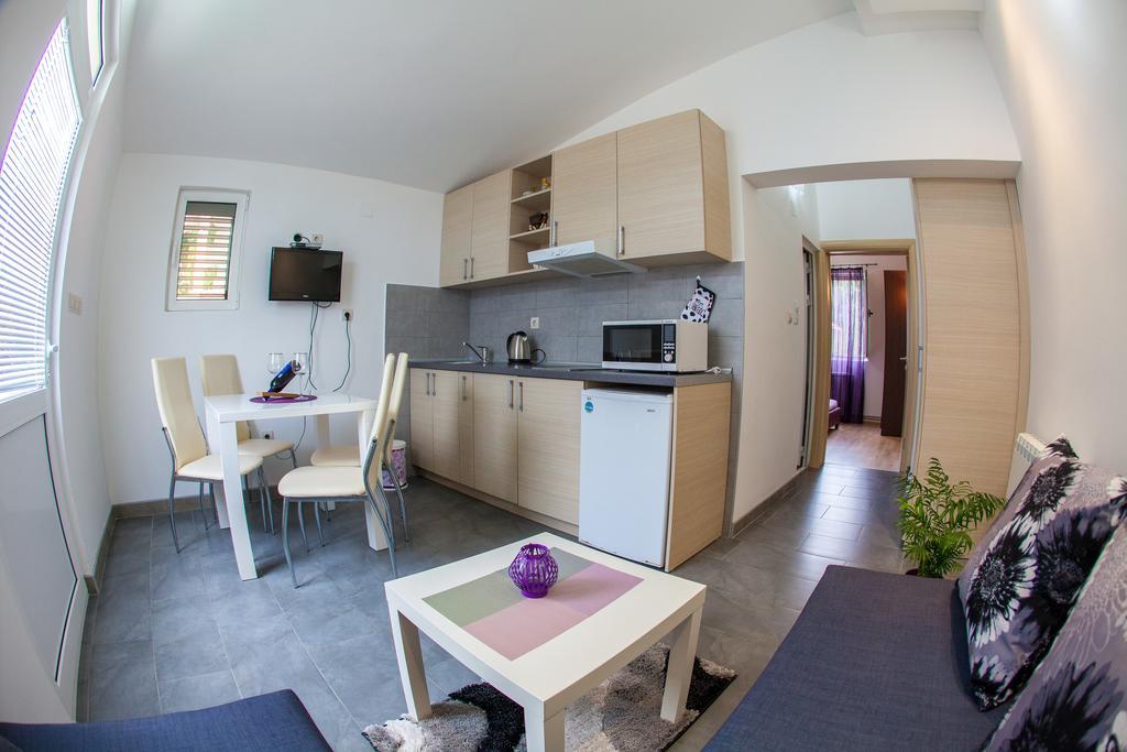 Apartments Vila Masha Petrovac Exteriör bild