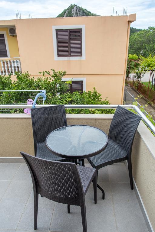 Apartments Vila Masha Petrovac Exteriör bild